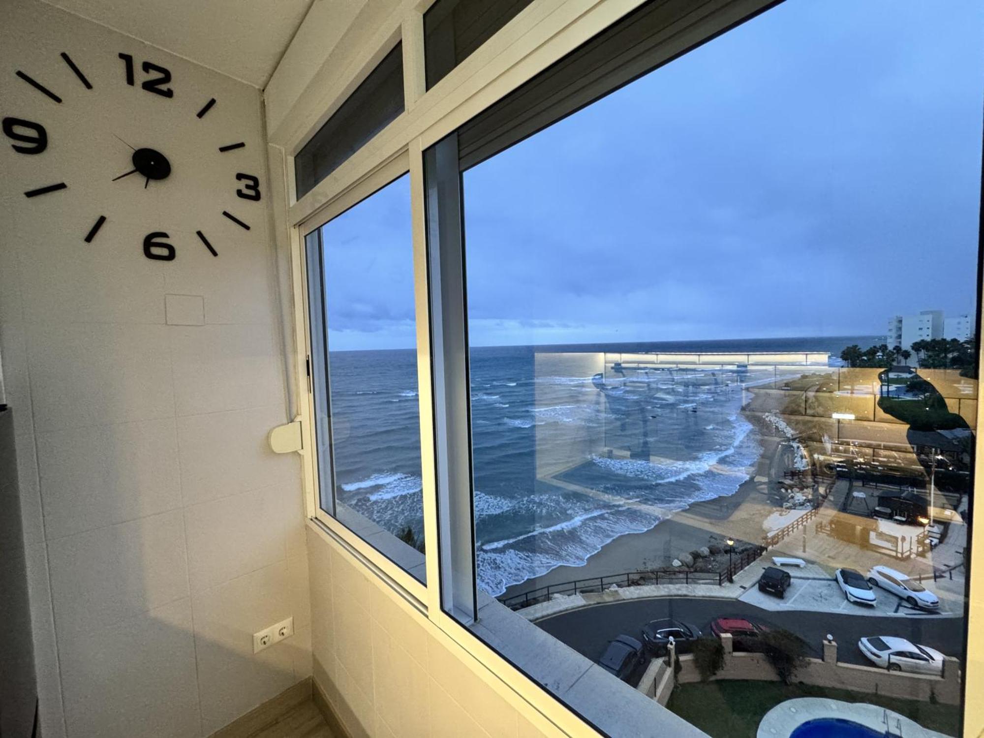 Beachfront Studio ,The View Calahonda, Panoramic Sea Views Sitio de Calahonda Exterior photo